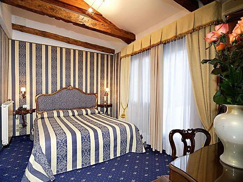 Centauro Hotel Venice 3*,