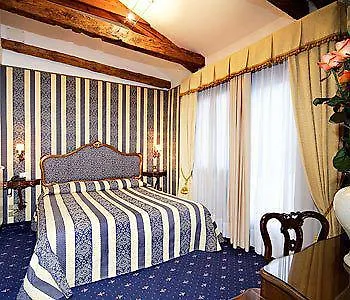 Centauro Hotel Benátky 3*,