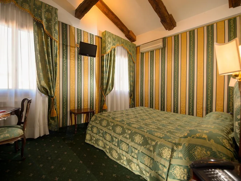 Centauro Hotel Benátky
